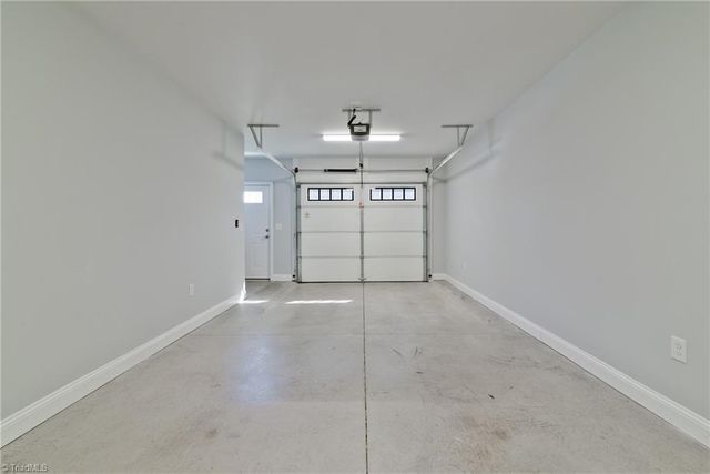 611 Riverside Drive, Mount Airy, NC 27030
