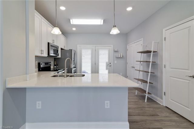 611 Riverside Drive, Mount Airy, NC 27030