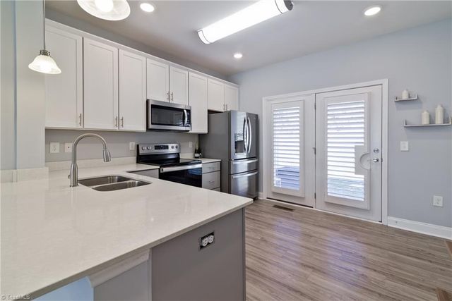 611 Riverside Drive, Mount Airy, NC 27030