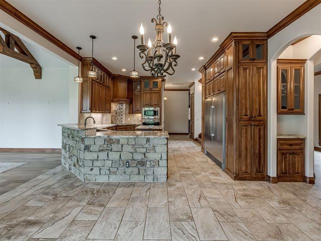 3600 Winding Lake Circle, Arcadia, OK 73007