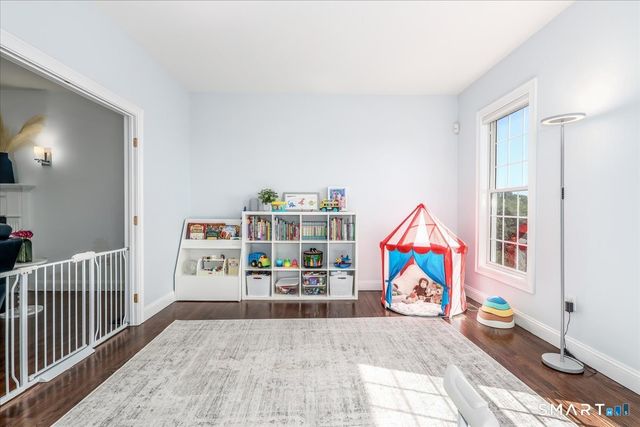 47 Ridgewood Terrace, North Haven, CT 06473