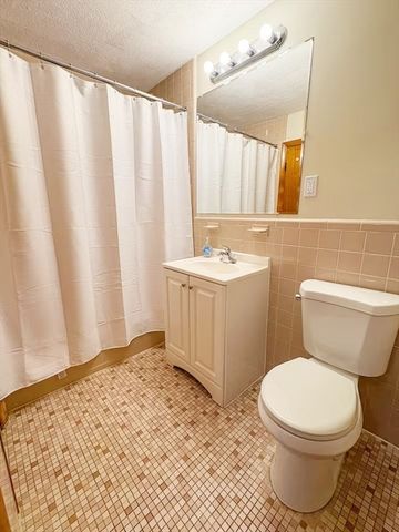 6 Norumbega Terrace 12, Waltham, MA 02453