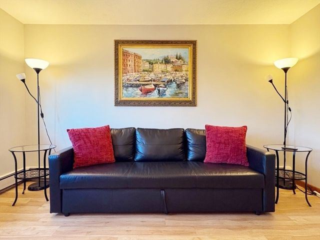 6 Norumbega Terrace 12, Waltham, MA 02453