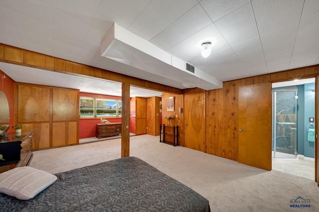 3902 BROOKSIDE DR, Rapid City, SD 57702