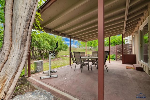 3902 BROOKSIDE DR, Rapid City, SD 57702