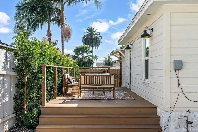 714 Ditmar Street N, Oceanside, CA 92054