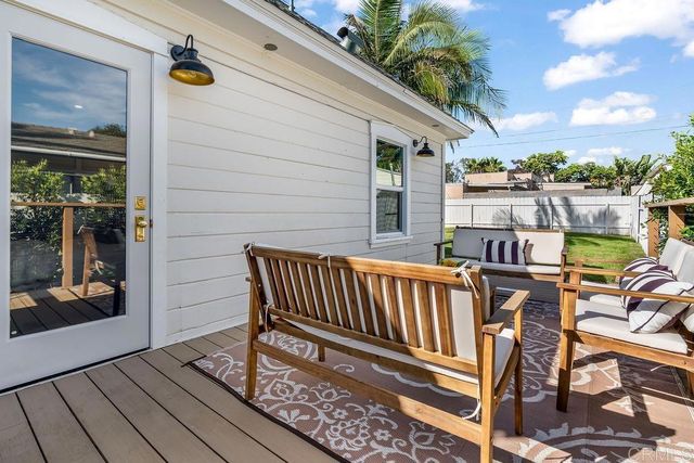714 Ditmar Street N, Oceanside, CA 92054