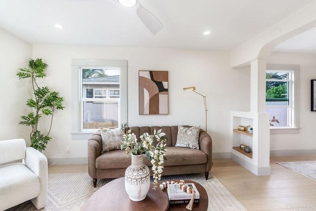 714 Ditmar Street N, Oceanside, CA 92054