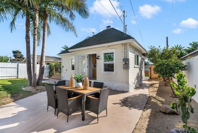 714 Ditmar Street N, Oceanside, CA 92054