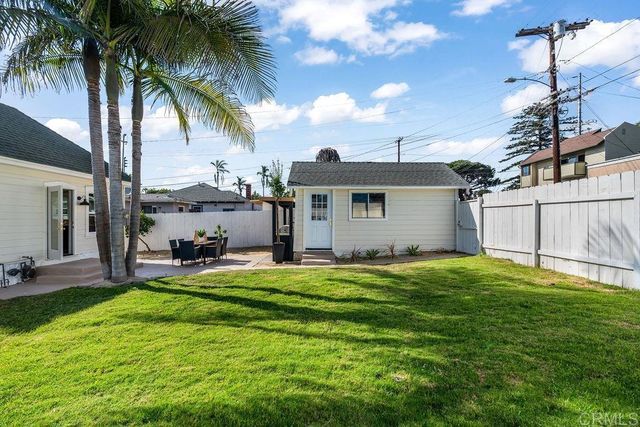 714 Ditmar Street N, Oceanside, CA 92054