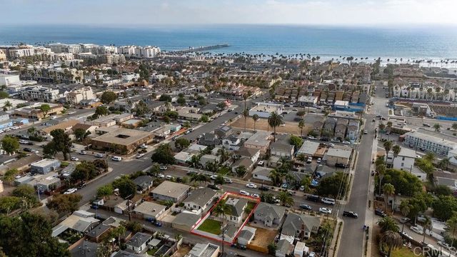 714 Ditmar Street N, Oceanside, CA 92054