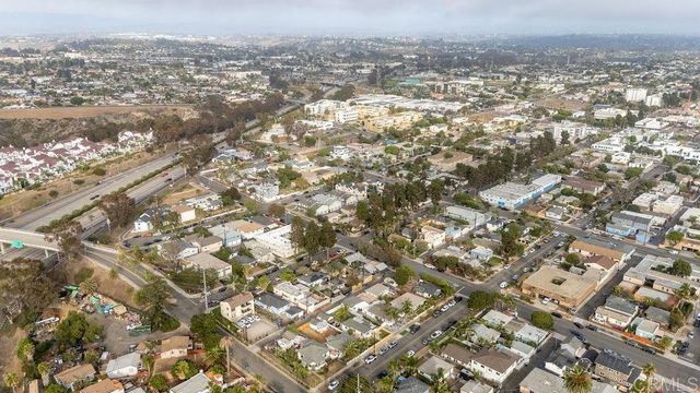 714 Ditmar Street N, Oceanside, CA 92054