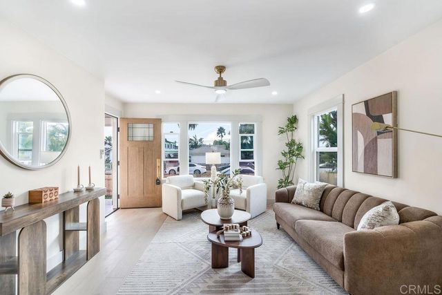 714 Ditmar Street N, Oceanside, CA 92054