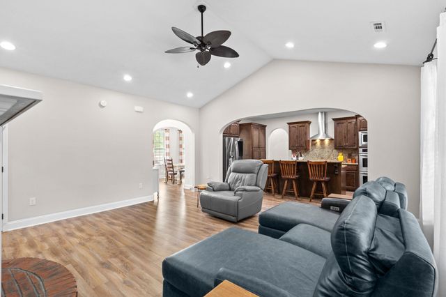 1627 Norris Rd., Conway, SC 29526