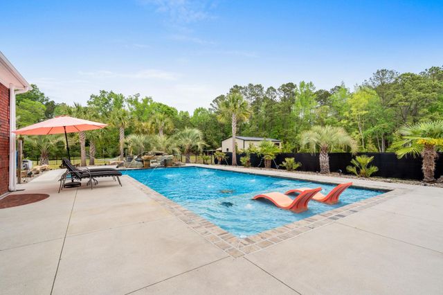 1627 Norris Rd., Conway, SC 29526