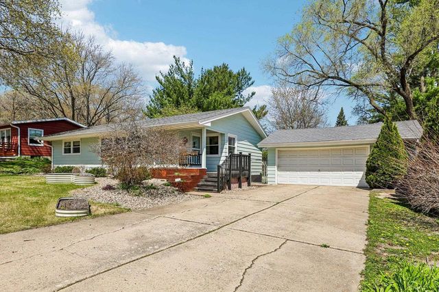 6410 Lakeview Boulevard, Middleton, WI 53562