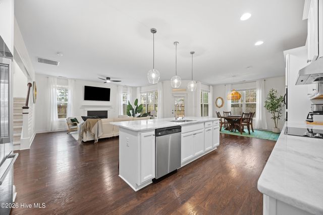 505 W Craftsman Way, Hampstead, NC 28443