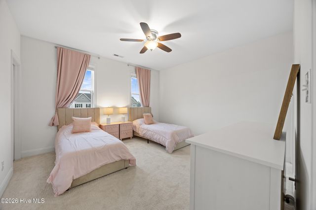 505 W Craftsman Way, Hampstead, NC 28443