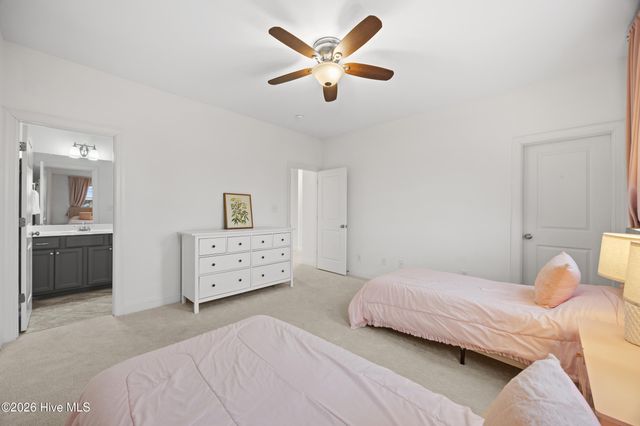 505 W Craftsman Way, Hampstead, NC 28443