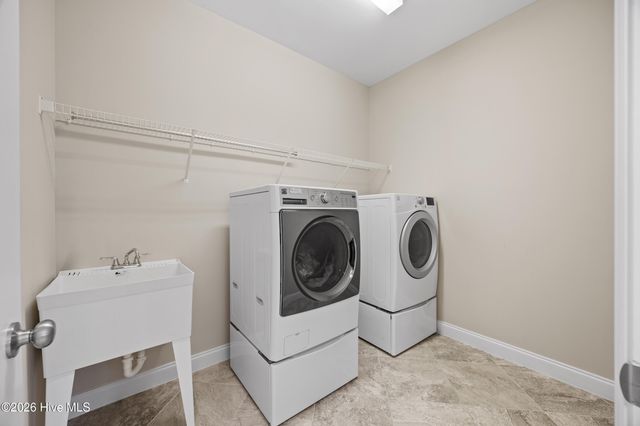 505 W Craftsman Way, Hampstead, NC 28443