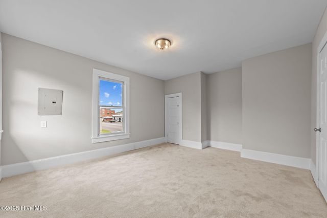 845 W 3rd Street, Washington, NC 27889