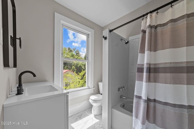 845 W 3rd Street, Washington, NC 27889
