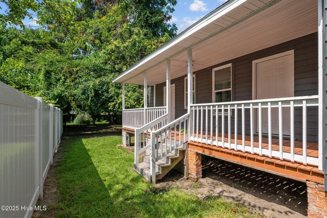 845 W 3rd Street, Washington, NC 27889