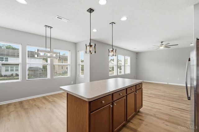 692 Hafton Court, Maineville, OH 45039