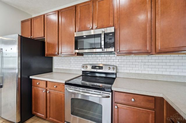 692 Hafton Court, Maineville, OH 45039