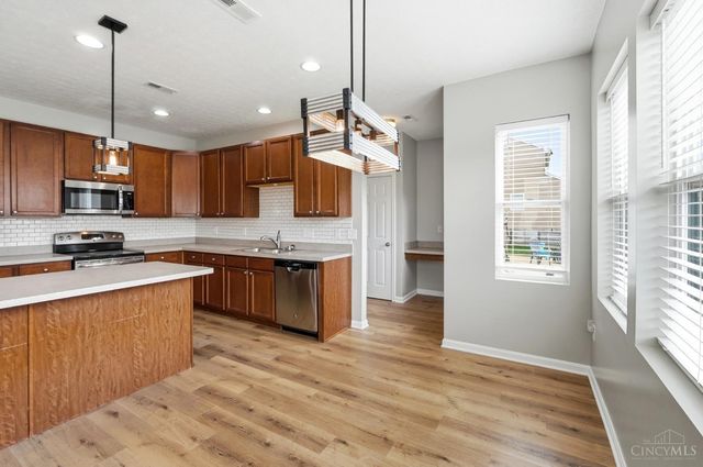 692 Hafton Court, Maineville, OH 45039