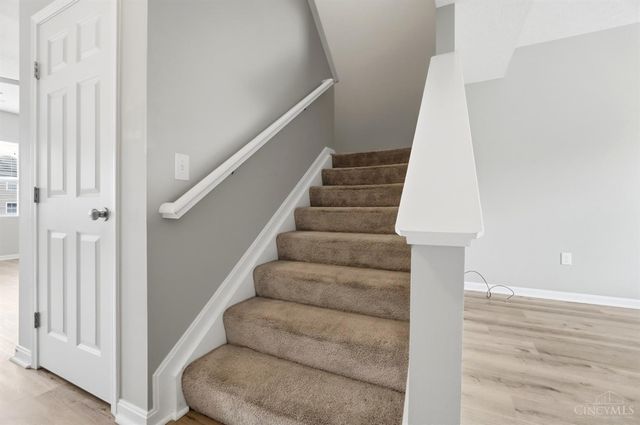 692 Hafton Court, Maineville, OH 45039