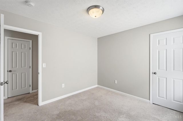 692 Hafton Court, Maineville, OH 45039