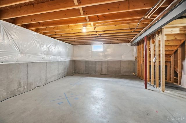 692 Hafton Court, Maineville, OH 45039