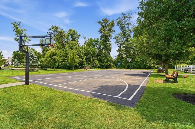 692 Hafton Court, Maineville, OH 45039