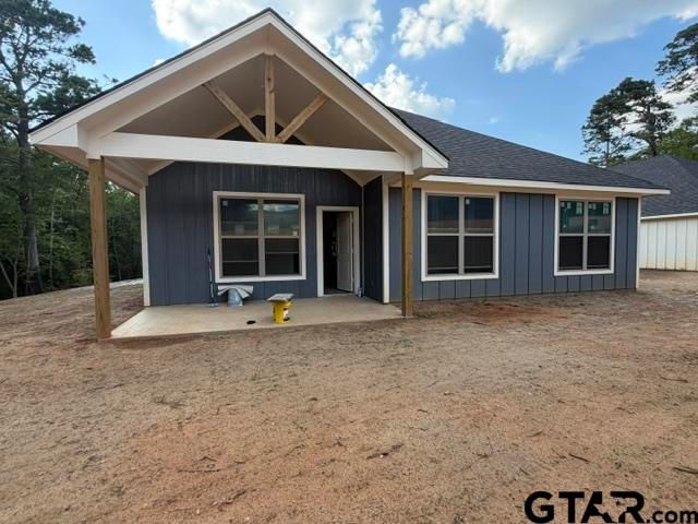 107 SILVEY DR, Henderson, TX 75652