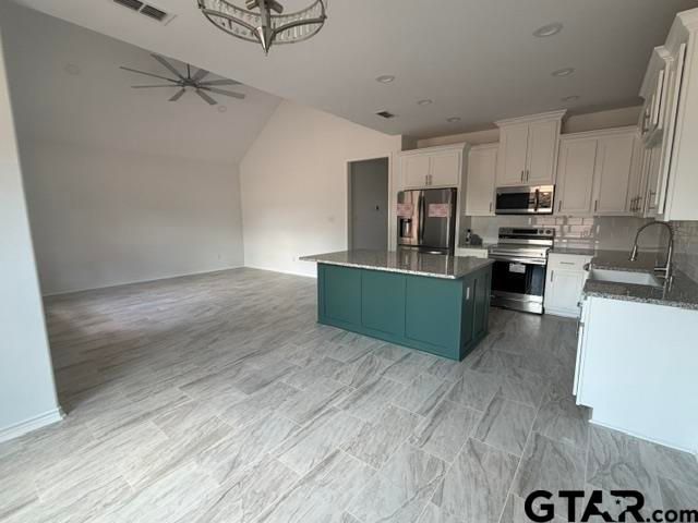 107 SILVEY DR, Henderson, TX 75652