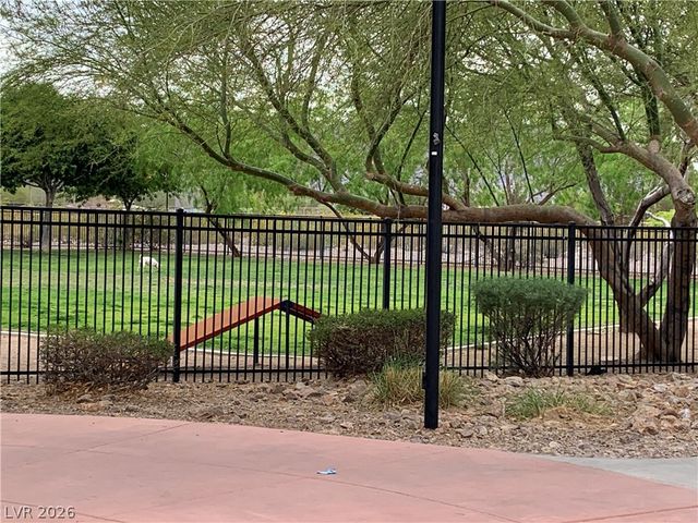 1008 Beaver Crest Terrace, Henderson, NV 89015