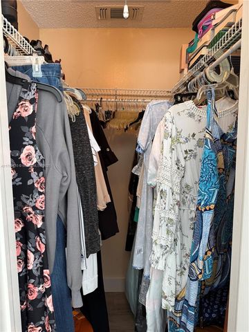 1250 NW 85th Ave, Plantation, FL 33322