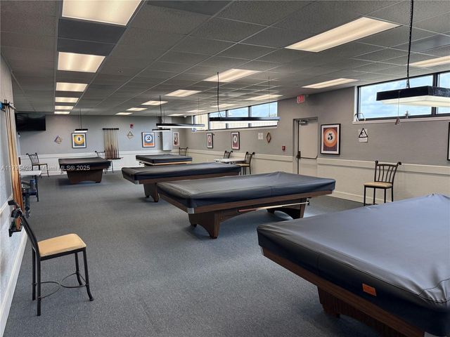 1250 NW 85th Ave, Plantation, FL 33322