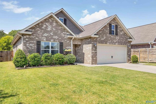 3011 Monterrey Drive SW, Decatur, AL 35603