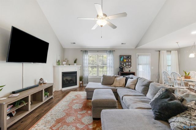 3011 Monterrey Drive SW, Decatur, AL 35603