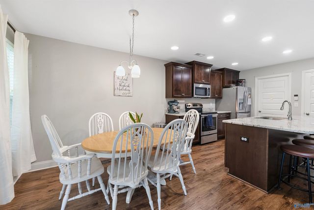 3011 Monterrey Drive SW, Decatur, AL 35603