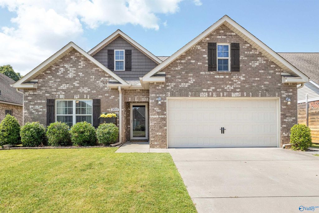 3011 Monterrey Drive SW, Decatur, AL 35603