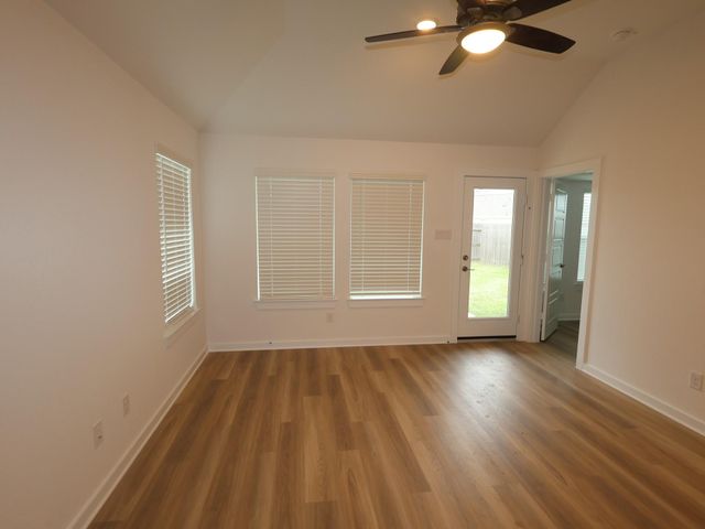 26259 Astral Way, La Marque, TX 77568