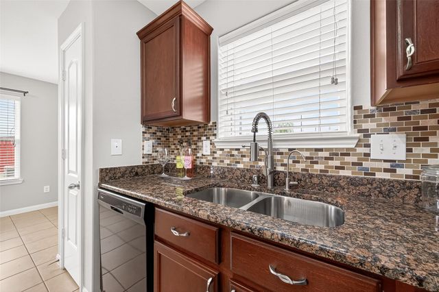 2314 Seabourne Trails Road, Rosenberg, TX 77469