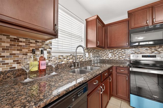 2314 Seabourne Trails Road, Rosenberg, TX 77469