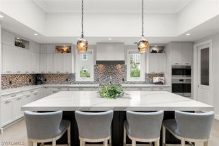 5949 Chanteclair DR 8, Naples, FL 34108