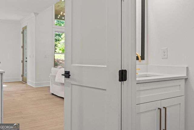 1721 Osprey Poynte, Greensboro, GA 30642