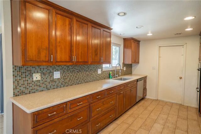 993 Verona, Fullerton, CA 92835