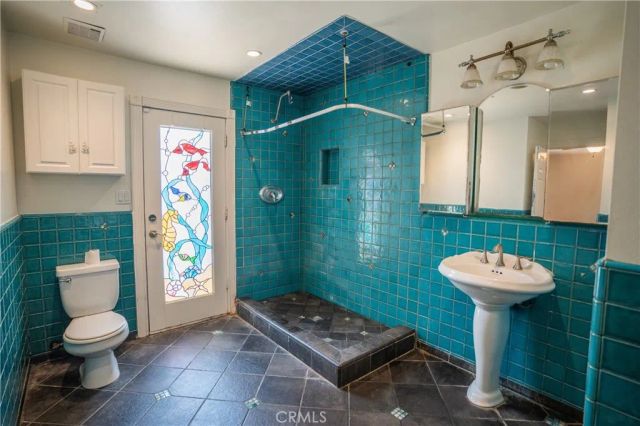 993 Verona, Fullerton, CA 92835